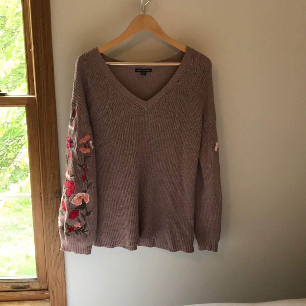 American Eagle sweater